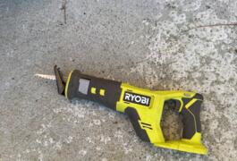 Location outil Scie sabre électrique Ryobi près de Cavignac