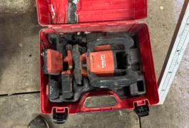 Location outil Laser rotatif  Hilti près de Savenes