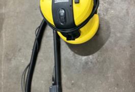 Location outil Shampouineuse  Karcher près de Montreuil