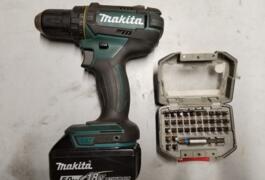 Location outil Visseuse électrique Makita près de Angers