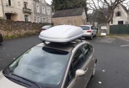Location outil Coffre de toit Coffre d&#039;attelage près de Nantes