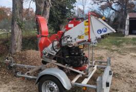 Location outil Broyeur de branches  près de Visan