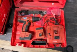 Location outil Visseuse perceuse Sans-fil Hilti près de Ternay