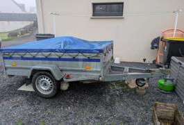 Location outil Remorque bagagère Moins de 750kg près de Les Authieux-sur-le-Port-Saint-Ouen