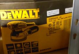 Location outil Ponceuse électrique Dewalt près de Les Granges-le-Roi
