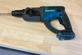 Location outil Perforateur électrique Makita près de Saint-Christophe-du-Ligneron