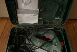 Location outil Scie circulaire électrique Bosch près de Non renseignée