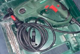 Location outil Perforateur burineur électrique Bosch près de Claye-Souilly