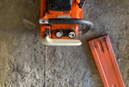 Location outil Tronçonneuse Thermique Husqvarna près de Albi