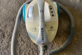 Location outil Aspirateur électrique près de Albi