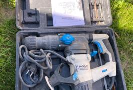 Location outil Marteau perforateur électrique Mac-allister près de Guipry-Messac