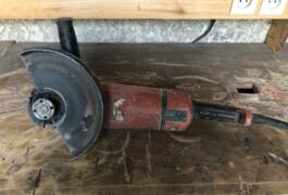 Location outil Meuleuse disqueuse 230mm Hilti près de Poulx