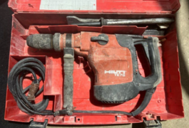 Location outil Burineur perforateur électrique Hilti près de Bouguenais