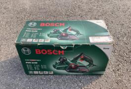 Location outil Raboteuse électrique Bosch près de Surzur
