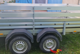 Location outil Remorque Plus de 750kg près de Non renseignée