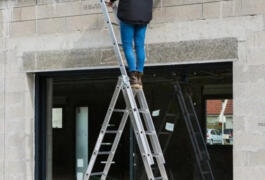 Location outil Échelle alu Transformable près de Colombes