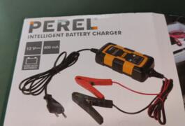 Location outil Loue Chargeur de batterie CC 12 volts.Très bon état. Prix bas.  près de Annecy