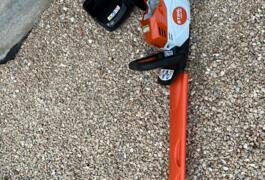 Location outil Taille haie électrique Stihl près de Givry