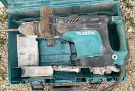 Location outil Marteau piqueur électrique Makita près de Saint-Avé