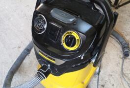 Location outil Aspirateur eau poussière électrique Karcher près de Ploumoguer