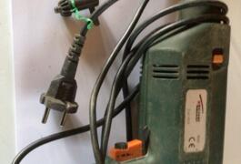 Location outil Perceuse électrique  près de Erdeven