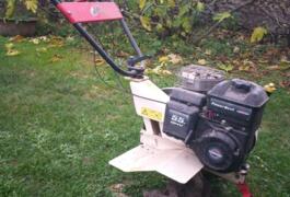 Location outil Scarificateur démousseur Thermique près de Fains