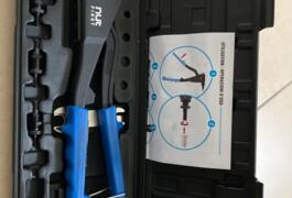 Location outil Pince à sertir  près de Rezé