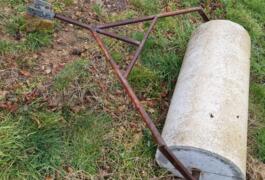Location outil Rouleau à gazon  près de Le Châtenet-en-Dognon