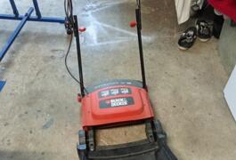 Location outil Scarificateur  Black et decker près de Clohars-Fouesnant