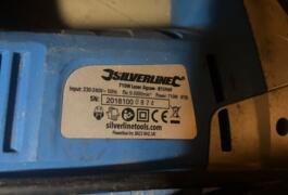 Location outil Scie sauteuse Laser Silverline près de Cervione