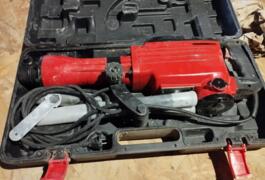 Location outil Marteau piqueur électrique Einhell près de La Terrasse