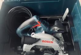 Location outil Scie circulaire électrique Bosch près de Trélazé