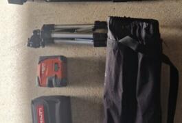 Location outil Niveau laser  Hilti près de Lamballe-Armor