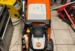 Location outil Tondeuse à gazon Thermique Stihl près de Cervione