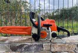 Location outil Tronçonneuse à bois Thermique Stihl près de Cervione