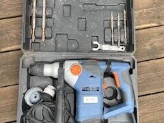 Location outil Marteau perforateur électrique près de Pontoise