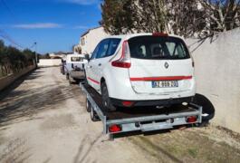Location outil Remorque double essieux Moins de 750kg près de Lunel