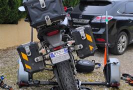 Location outil Porte-moto scooter 3 roues  près de Saint-Cergues