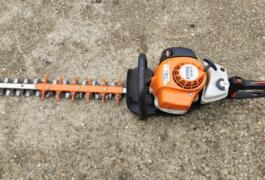 Location outil Taille haie Thermique Stihl près de Loscouët-sur-Meu