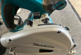 Location outil Scie plongeante électrique Makita près de Ploemeur