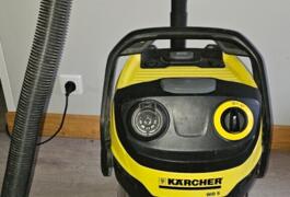 Location outil Aspirateur eau poussière électrique Karcher près de Rochechouart