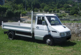 Location outil Camion benne Plus de 5m3 près de Antibes