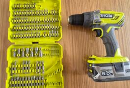 Location outil Visseuse perceuse Sans-fil Ryobi près de Sainte-Luce-sur-Loire