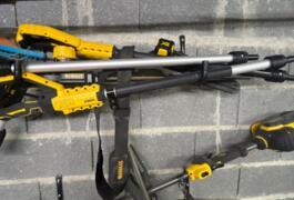 Location outil Tronçonneuse perche  Dewalt près de Vienne en arthies