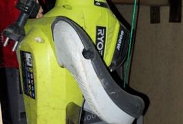 Location outil Taille haie électrique Ryobi près de Montélimar