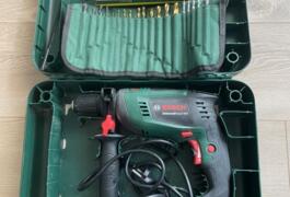Location outil Perceuse à percussion Bosch 800W  Bosch près de Cannes
