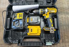 Location outil Visseuse perceuse Sans-fil Dewalt près de Le Boulou