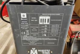 Location outil Chargeur de batterie électrique près de Le Boulou