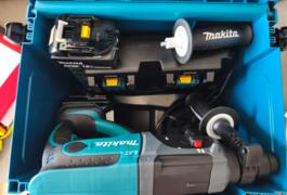 Location outil Perforateur burineur électrique Makita près de Niort