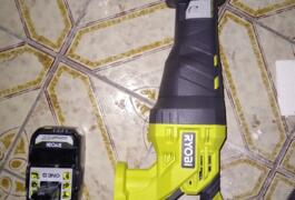 Location outil Scie sabre électrique Ryobi près de Heudicourt